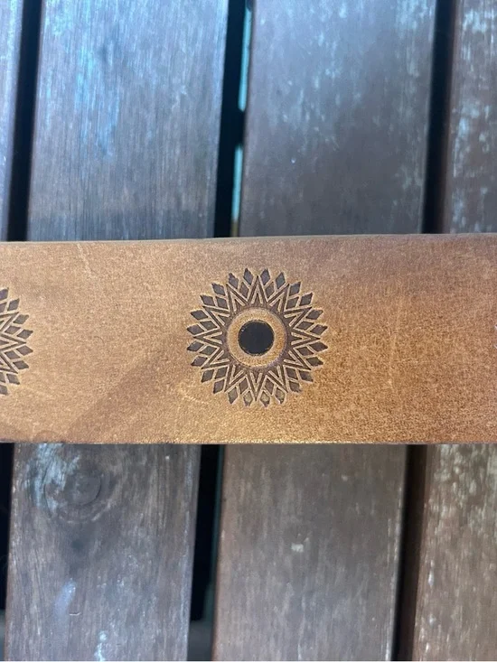 Tristan et Iseut Tan Leather Belt with Statement Buckle - Picture 3 of 6